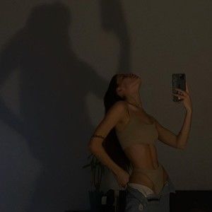 Meet your Posher, Elissa